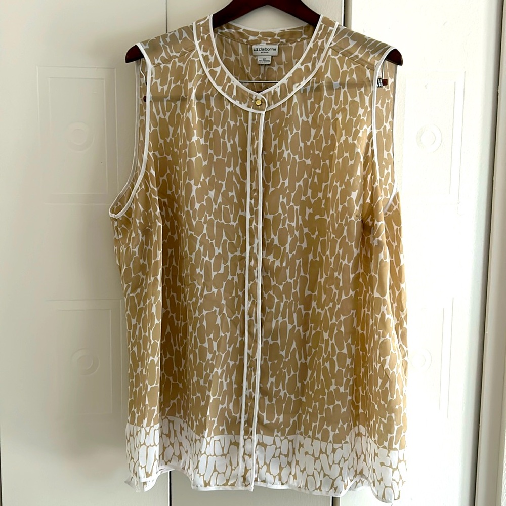 Liz Claiborne woman’s 2X button-down sleeveless blouse